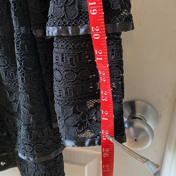 Lace Dress - Picture 7 of 8